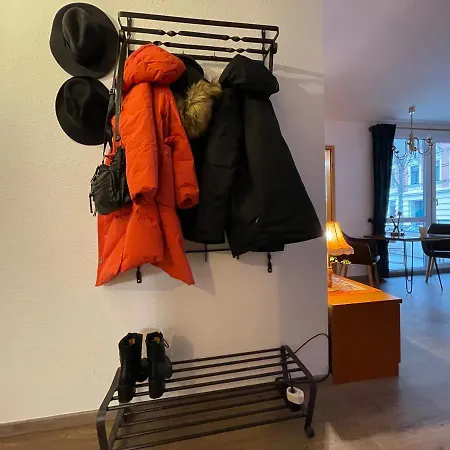 Apartment Kunstlerisches 2r-apartment Im Leipziger Westen, Karl-heine-kanal, Ruhige Lage Leipzig
