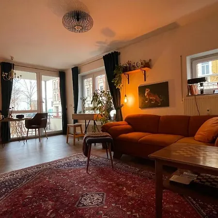 Kunstlerisches 2r-apartment Im Leipziger Westen, Karl-heine-kanal, Ruhige Lage *