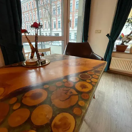 Kunstlerisches 2r-apartment Im Leipziger Westen, Karl-heine-kanal, Ruhige Lage Apartment Leipzig