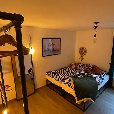 Kunstlerisches 2r-apartment Im Leipziger Westen, Karl-heine-kanal, Ruhige Lage Apartment Leipzig