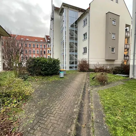 Apartment Kunstlerisches 2r-apartment Im Leipziger Westen, Karl-heine-kanal, Ruhige Lage *